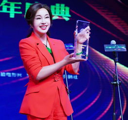刘晓庆新挑战，投身短剧舞台，演绎人生百态