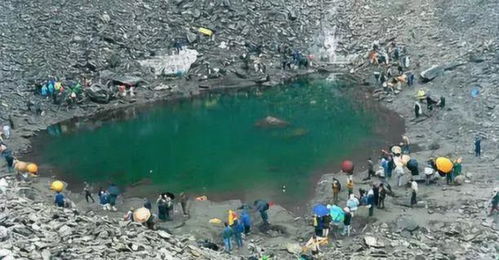 河南遭遇一夜速冻，寒潮来袭，多地瞬间降温
