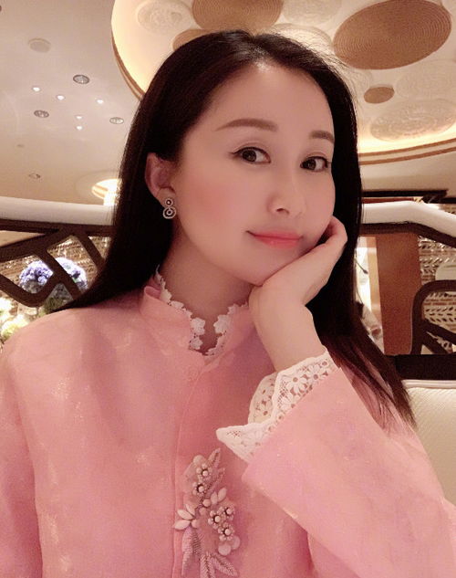 与岁月和解——一位女子与染发十年的告别