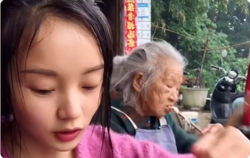 大理卖大龙可爱奶奶走红