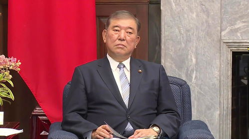 日本首相石破茂与王毅的会面，深化中日友好关系的新篇章