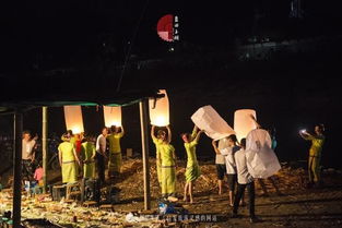 缅甸强震后，民众夜不安寝——公园成避难所，共渡难关